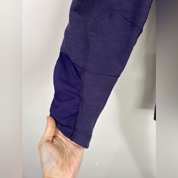 Lululemon Purple Cropped Leggings - Picture 2 of 8
